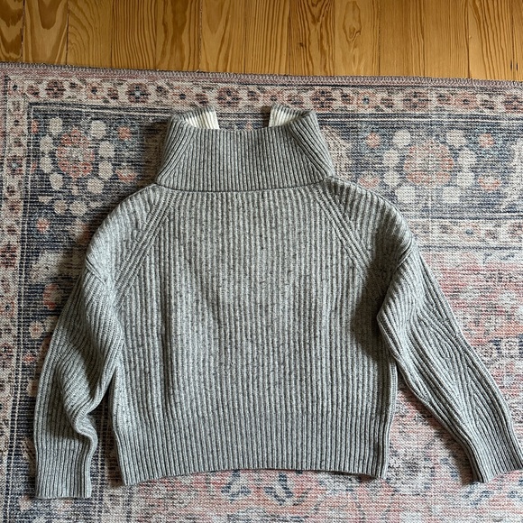 Banana Republic Oversized Half-Zip Wool Cashmere Blend - Picture 9 of 11